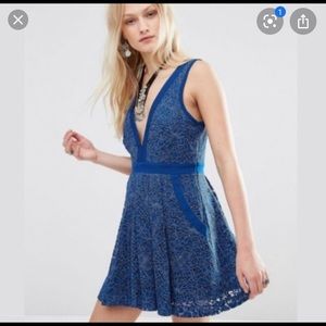 Lovingly in Lace Free People dress (with pockets!)